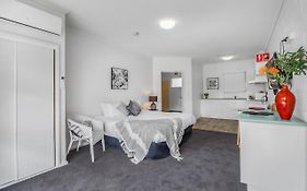 Mibnb Geelong Cbd Spacious Studio Apartments